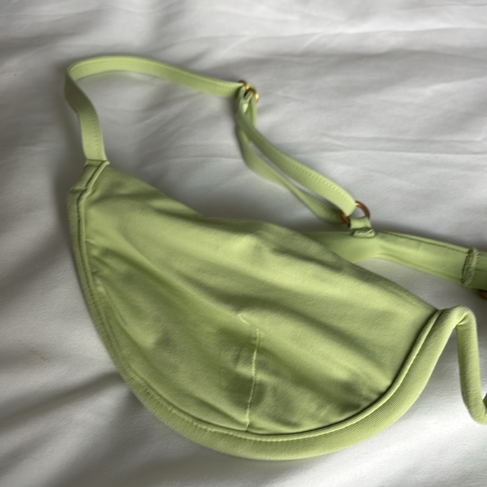 L*SPACE Nico Top and Low Rise Bottoms Lime Bikini Set - Picture 5 of 11
